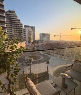 Mina Al Arab Apartment | Inter Home Coral - beach access