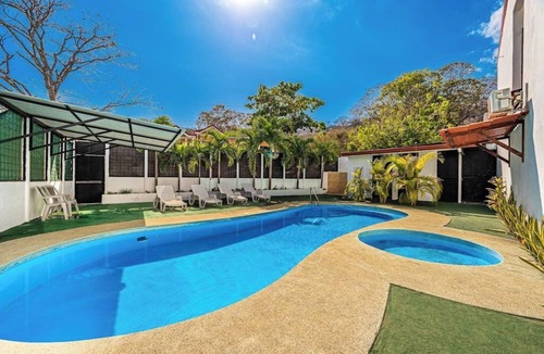 Coco Apartment | Inviting family-friendly apartment with high-speed Wi-Fi, Netflix & pool