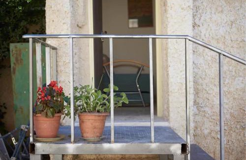 Neve Ilan Apartment | Irit's Apartment