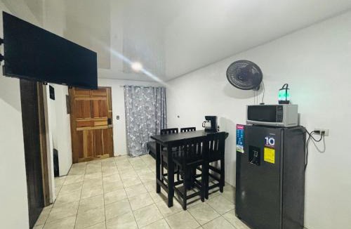 Cahuita House | Izzy Blue House