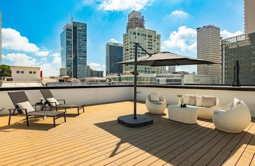 Tel Aviv City Center Apartment | Jaccuzi Montefiore Luxury Apartment By Nimizz