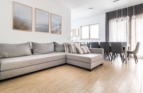 Nachlaot Apartment | JAFFA- Beautiful 3 bedroom apartment best location
