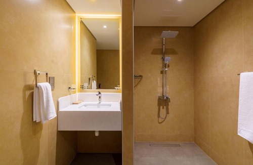 Azaiba Hotel | Jarzez Inn Hotel Azaiba فندق جرزيز إن العذيبة