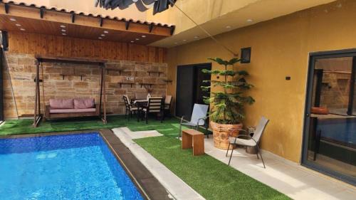 Al Kafrayn House | Jasmine chalet