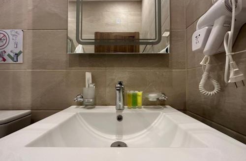 Madaba Hostel | Jasmine flower hostel