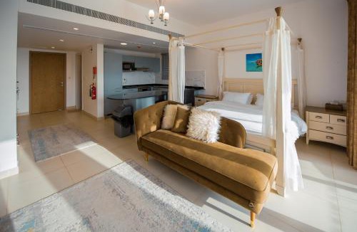 As Sifah Apartment | Jebel Sifah studio Apartment with Pool View