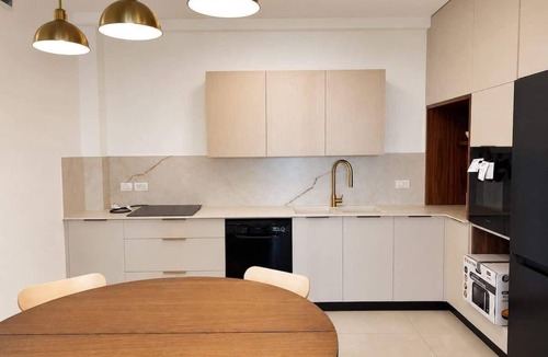 Kiryat HaLeom Apartment | Jerusalem Central - Spacious 3 Bedroom