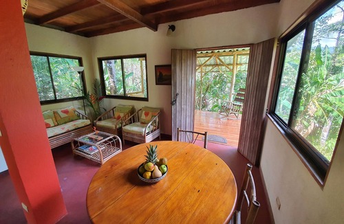 Portalon Cabin | Jungle Cabin - Walking distance from the river!