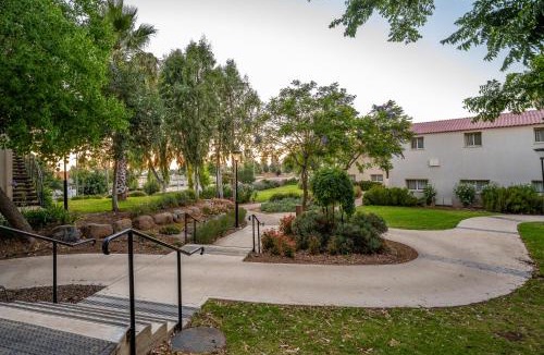 Katzrin Hotel | Keshet Yehonatan Country Lodging