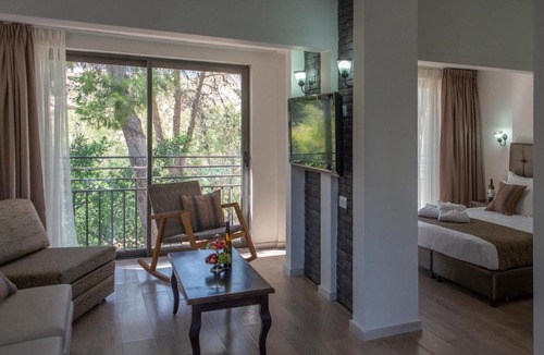 Kfar Giladi Hotel | Kfar Giladi Hotel