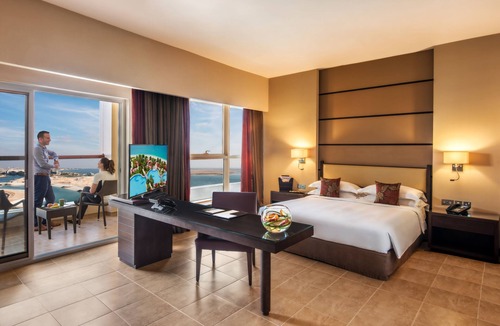 Abu Dhabi Hotel | Khalidiya Palace Rayhaan by Rotana