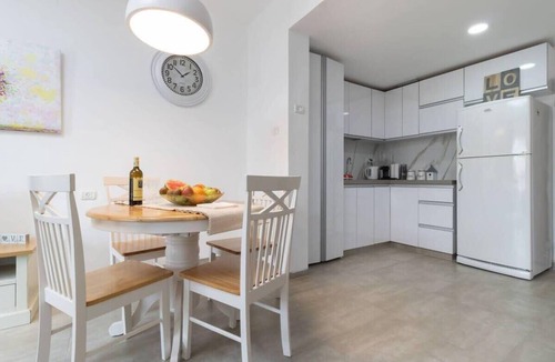Mamilla Apartment | King David Suite/Parking in city center