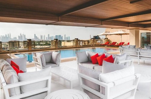 Jadaf Apartment | King Room Near Al Jaddaf Metro Station