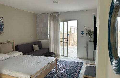 Neve Zohar Apartment | Kingdom of The deadsea crown collection