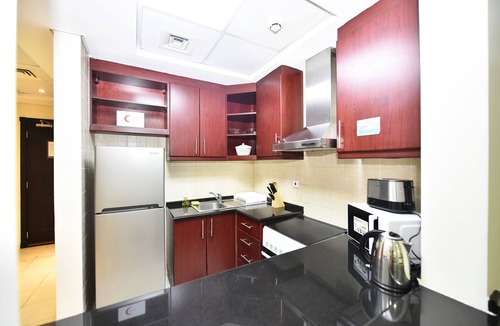 Discovery Gardens Apartment | KND - Studio with a Garden View