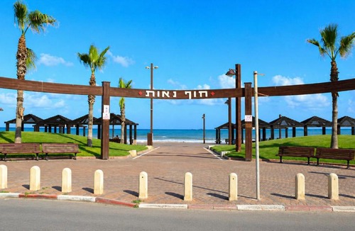 Haifa Apartment | Kophiphi by the Sea - קופיפי על הים