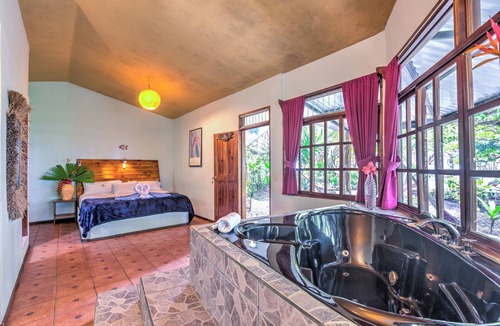 Cahuita Hotel | La Diosa Nature Lodge