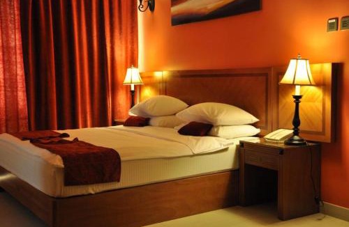 Al Khuwair Hotel | La Rosa Hotel By Brother International