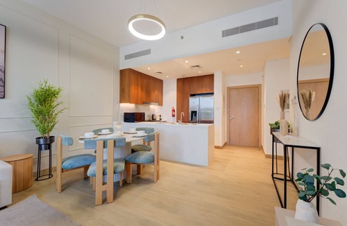 Dubai Apartment | La Sirene 3 - Elegant Two Bedroom in Jumeirah 1