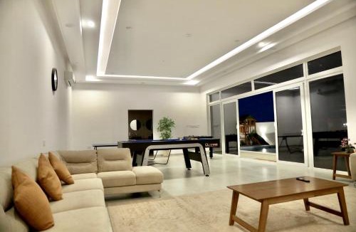 Musannah House | La Vista Chalet