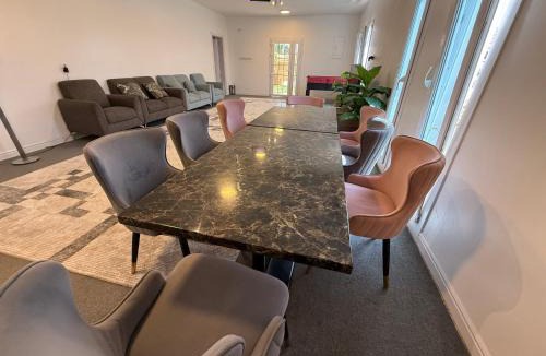 Barka Ski Chalet | Labella Chalet