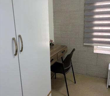 Haifa Apartment | Laila's studio