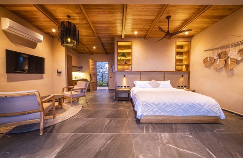 Santa Teresa Hotel | LALOON Luxury Suites - Adults Only