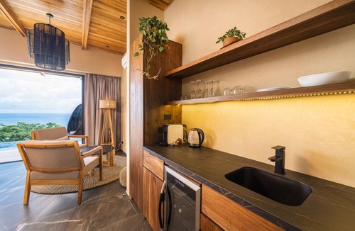 Santa Teresa Hotel | LALOON Luxury Suites - Adults Only