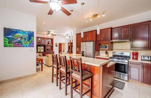 Playa Hermosa Condo | Las Brisas 2-1 3 BR Beach-Front Condo Salt-Water Pool & Walk to Playa Hermosa 6 Guests