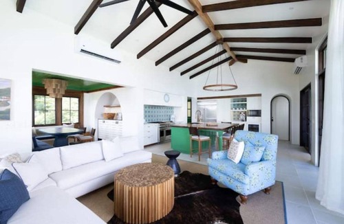 Las Catalinas House | Las Catalinas- Spectacular views- breakfast service, Casa Chameleon's neighbor