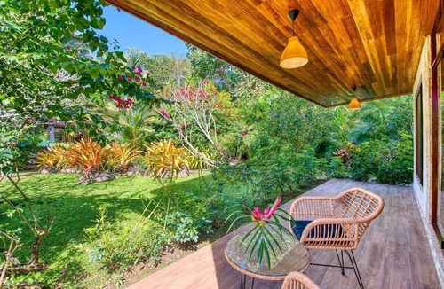 Puerto Viejo de Talamanca Apartment | lazy parrots' luxury apartment#1: ✔pool ✔beach path✔AC