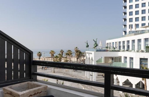 Kerem HaTeimanim Apartment | Liber Tel Aviv Sea Shore Suites BY RAPHAEL HOTELS