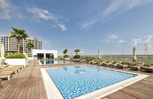Nad Al Sheba Apartment | Livin' Holidays - Studio - Azizi Near Downtown