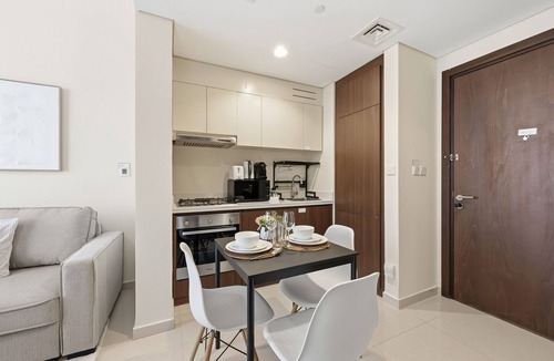 Downtown Dubai Apartment | Located Near Dubai Mall and Burj Khalifa, with Easy Access to Dubai Metro