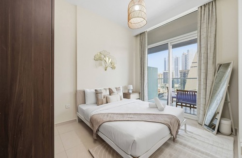 Downtown Dubai Apartment | Located Near Dubai Mall and Burj Khalifa, with Easy Access to Dubai Metro