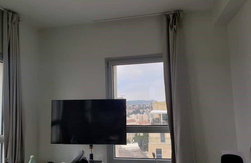 Rehov Apartment | Location ideal for passover