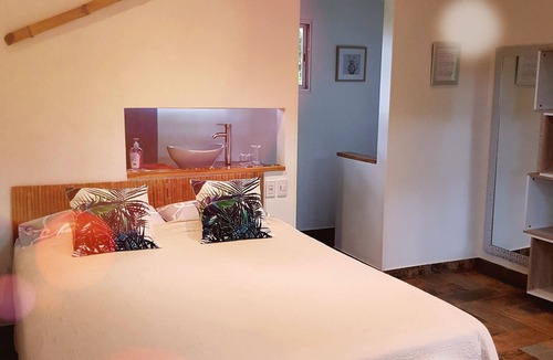 Pinilla Cabin | Lodge for 6 people. Comprising 3 bungalows with swimming pool.