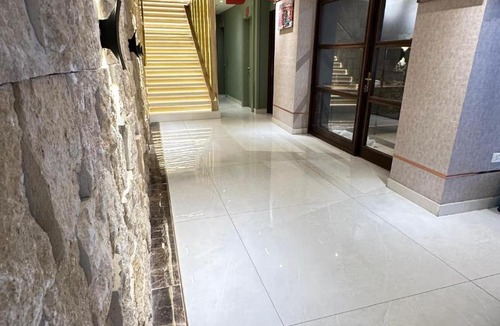 Al Jubeiha Hotel | Londrina Hotel