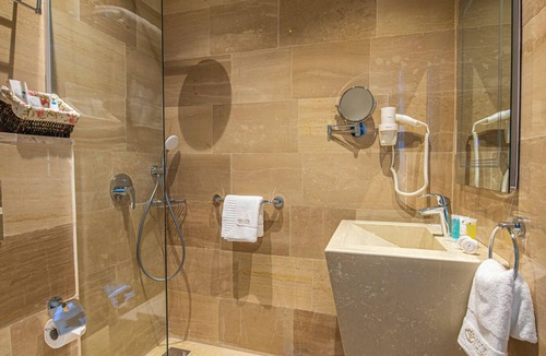 Amman Hotel | Lotus Hotel