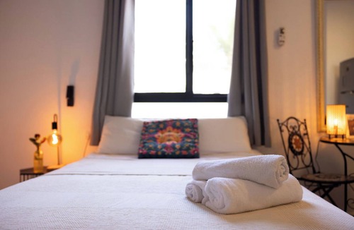 HaZore'a Hotel | LOUI TALPIOT HOTEL: Authentic Experience. Art, Market,Rooftop & Boutique Comfort