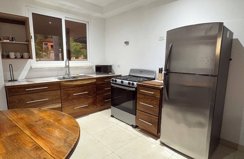 Canafistula House | Lovely ,1 Bedroom house , Sunset view from pool, Monkeys ! 20 mins to Tamarindo