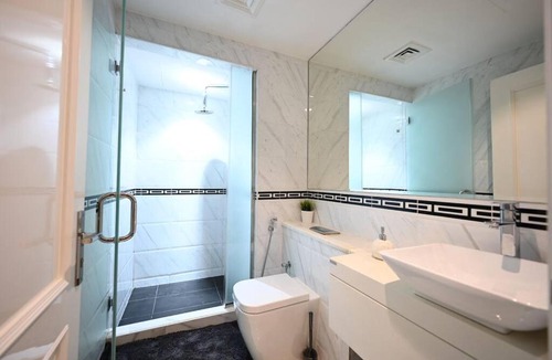 Downtown Dubai Apartment | Lovely 1-bedroom apt with direct Burj Khalifa view