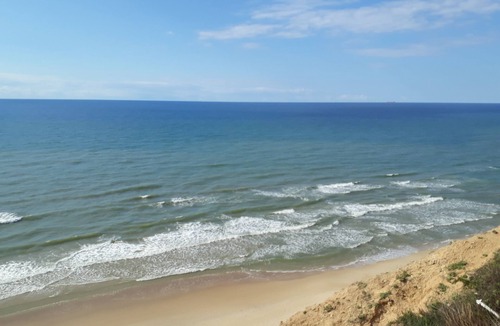 Netanya Apartment | Lovely Little Apartment near Beach & Promenade