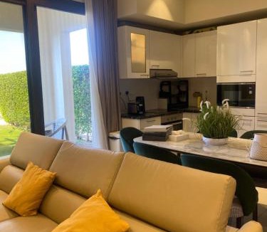 Salalah Cabin | Lovely one bedroom with nice weather and views