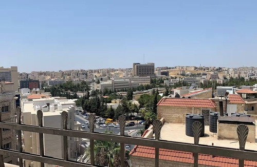 Al Jubeiha Apartment | Lovely Rooftop-City view, 2-Bedroom Vacation Home