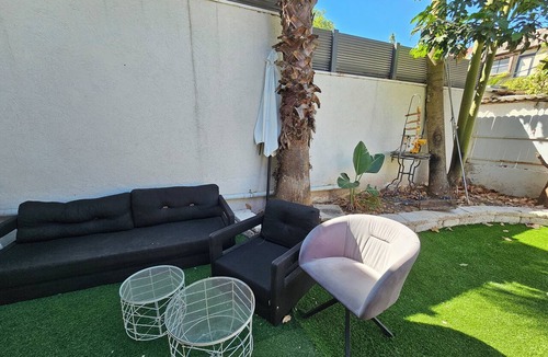 Kiryat Motzkin Apartment | Lovely studio with AC in Haifa