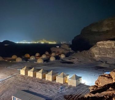 Wadi Rum Bed & Breakfast | Lulua luxury camp
