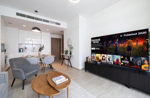 Dubai Apartment | Lux 1BR Apartment with Amazing view in Palace Residences Creek Harbor
