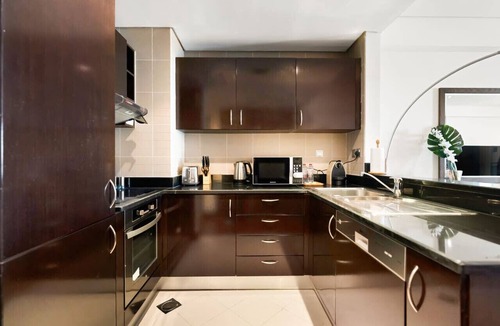 Palm Jumeirah Apartment | Lux Anantara Palm Retreat, Iconic Burj Al Arab & Sea Views
