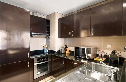 Palm Jumeirah Apartment | Lux Anantara Palm Retreat, Iconic Burj Al Arab & Sea Views